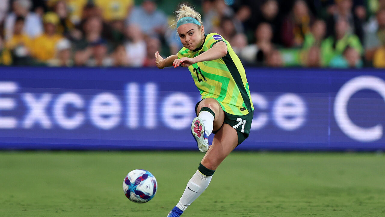 PERTH, AUSTRALIA - MARCH 13: Ellie Carpenter of Australia passes the ball during the AFC Women's Asian Cup Australia 2026 match between Australia Matildas and DPR Korea at Perth Rectangular Stadium on March 13, 2026 in Perth, Australia.