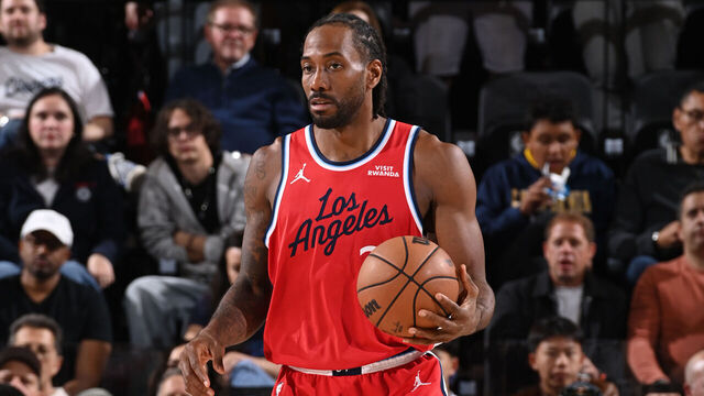 INGLEWOOD, CA - MARCH 14: Kawhi Leonard #2 of the LA Clippers handles the ball during the game against the Sacramento Kings on March 14, 2026 at Intuit Dome in Los Angeles, California. NOTE TO USER: User expressly acknowledges and agrees that, by downloading and/or using this Photograph, user is consenting to the terms and conditions of the Getty Images License Agreement. Mandatory Copyright Notice: Copyright 2026 NBAE