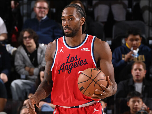 INGLEWOOD, CA - MARCH 14: Kawhi Leonard #2 of the LA Clippers handles the ball during the game against the Sacramento Kings on March 14, 2026 at Intuit Dome in Los Angeles, California. NOTE TO USER: User expressly acknowledges and agrees that, by downloading and/or using this Photograph, user is consenting to the terms and conditions of the Getty Images License Agreement. Mandatory Copyright Notice: Copyright 2026 NBAE