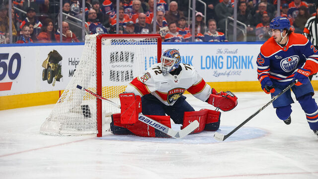 EDMONTON, AB - MARCH 19: Florida Panthers Goalie Sergei Bobrovsky (72) makes a save in the first period of the Edmonton Oilers game versus the Florida Panthers on March 19, 2026 at Rogers Place in Edmonton, AB.