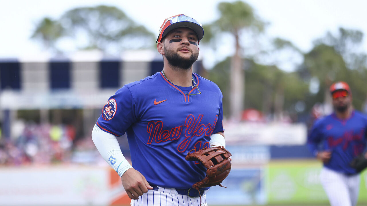PORT ST. LUCIE, FL - FEBRUARY 21: Bo Bichette #19 of the New York Mets prior to the game between the Miami Marlins and the New York Mets at Clover Park on Saturday, February 21, 2026 in Port St. Lucie, Florida.