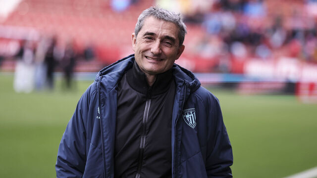 GIRONA, SPAIN - MARCH 14: Ernesto Valverde, head coach of Athletic Club, looks on during the Spanish league, LaLiga EA Sports, football match played between Girona FC and Athletic Club at Montilivi stadium on March 14, 2026 in Girona, Spain.