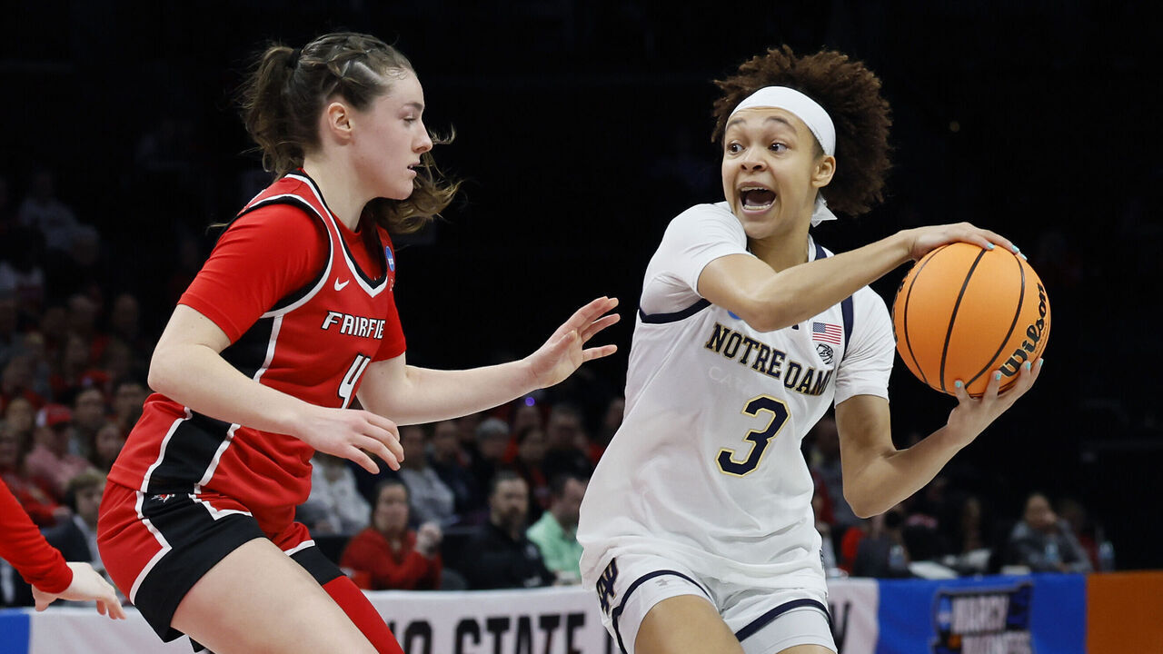 COLUMBUS, OHIO - MARCH 21: Guard Hannah Hidalgo (3) of the Notre Dame Fighting Irish looks to pass the ball as guard Kaety L'amoreaux (4) of the Fairfield Stags defends during a first round game of the 2026 NCAA Women's Basketball Tournament held at Jerome Schottenstein Center on March 21, 2026 in Columbus, Ohio.