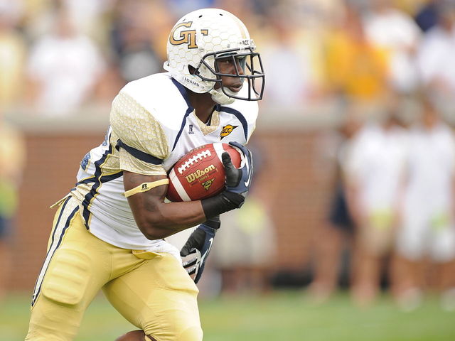 Georgia Tech's Broderick Snoddy stretchered off after gruesome leg injury