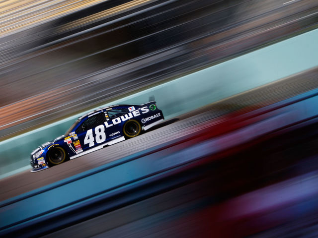 Ford Ecoboost 400: Johnson leads final Cup practice