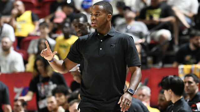LAS VEGAS, NEVADA - JULY 17: Summer League head coach Ronald Nored of the Atlanta Hawks gestures to players on the court against the Los Angeles Lakers in the first half of a 2024 NBA Summer League game at the Thomas & Mack Center on July 17, 2024 in Las Vegas, Nevada. The Lakers defeated the Hawks 87-86.