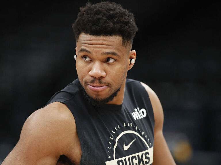 Rivers: Giannis progressing but not yet healthy