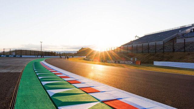 SUZUKA, MIE PREFECTURE, JAPAN - 2026/03/26: The sun sets on the ripple strip at the exit of the 130R corner ahead of the F1 Grand Prix of Japan at the Suzuka Circuit.