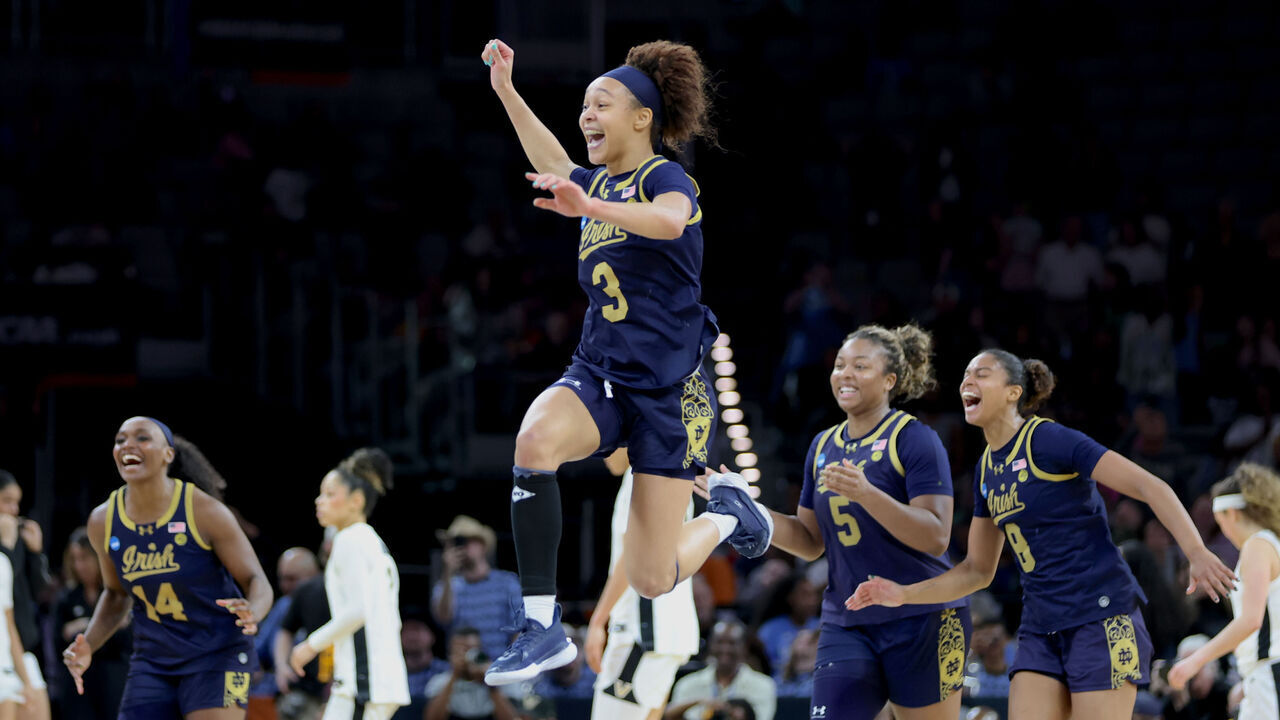 FORT WORTH, TEXAS - MARCH 27: Hannah Hidalgo #3 of the Notre Dame Fighting Irish reacts following a Sweet Sixteen round game against the Vanderbilt Commodores of the 2026 NCAA Women's Basketball Tournament held at Dickies Arena on March 27, 2026 in Fort Worth, Texas.