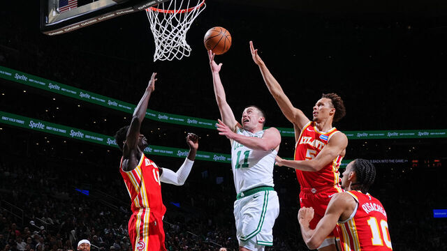 BOSTON, MA - MARCH 27: Payton Pritchard #11 of the Boston Celtics drives to the basket during the game against the Atlanta Hawks on March 27, 2026 at TD Garden in Boston, Massachusetts. NOTE TO USER: User expressly acknowledges and agrees that, by downloading and/or using this Photograph, user is consenting to the terms and conditions of the Getty Images License Agreement. Mandatory Copyright Notice: Copyright 2026 NBAE