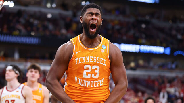 CHICAGO, ILLINOIS - MARCH 27: Jaylen Carey #23 of the Tennessee Volunteers celebrates against the Iowa State Cyclones during the second half of the Sweet Sixteen round game of the 2026 NCAA Men's Basketball Tournament held at the United Center on March 27, 2026 in Chicago, Illinois.