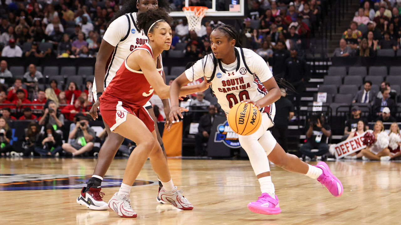 SACRAMENTO, CALIFORNIA - MARCH 28: Ta'niya Latson #00 of the South Carolina Gamecocks dribbles the ball during the fourth quarter of a Sweet Sixteen round game of the 2026 NCAA Women's Basketball Tournament held at Golden 1 Center on March 28, 2026 in Sacramento, California.