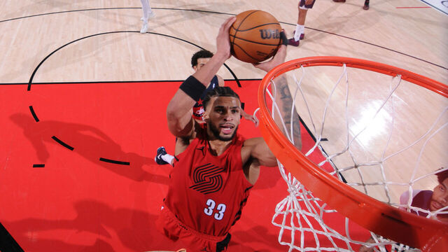 PORTLAND, OR - MARCH 29: Toumani Camara #33 of the Portland Trail Blazers dunks the ball during the game against the Washington Wizards on March 29, 2026 at the Moda Center Arena in Portland, Oregon. Mandatory Copyright Notice: Copyright 2026 NBAE