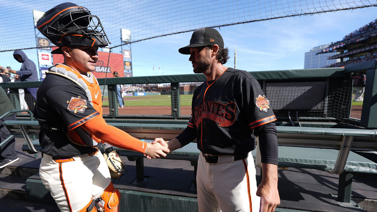 SAN FRANCISCO, CALIFORNIA - MARCH 28: Manager Tony Vitello #23 of the San Francisco Giants prepares for the game during the game against the New York Yankees at Oracle Park on March 28, 2026 in San Francisco, California.