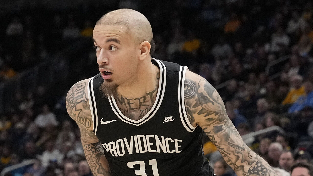MILWAUKEE, WISCONSIN - JANUARY 19: Duncan Powell #31 of the Providence Friars dribbles the ball against the Marquette Golden Eagles during the second half at Fiserv Forum on January 19, 2026 in Milwaukee, Wisconsin.