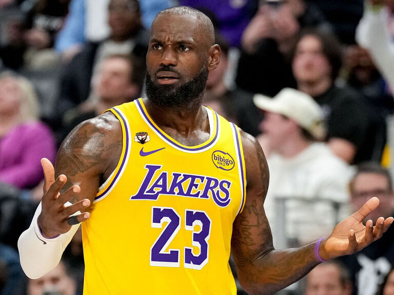 LeBron dismisses blowback over Memphis criticism: 'People ar...