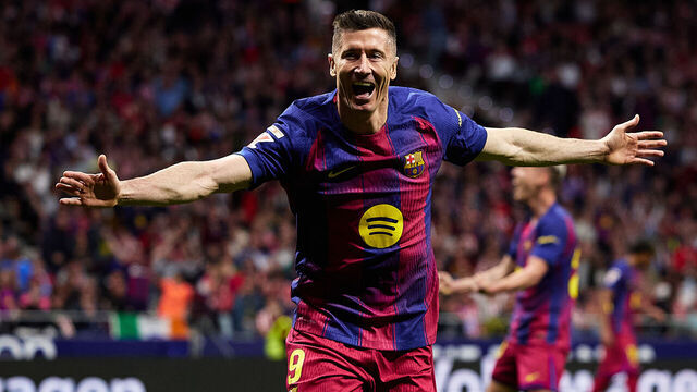 MADRID, SPAIN - APRIL 04: Robert Lewandowski of FC Barcelona celebrates after scoring their side's second goal during the LaLiga EA Sports match between Atletico de Madrid and FC Barcelona at Riyadh Air Metropolitano on April 04, 2026 in Madrid, Spain.