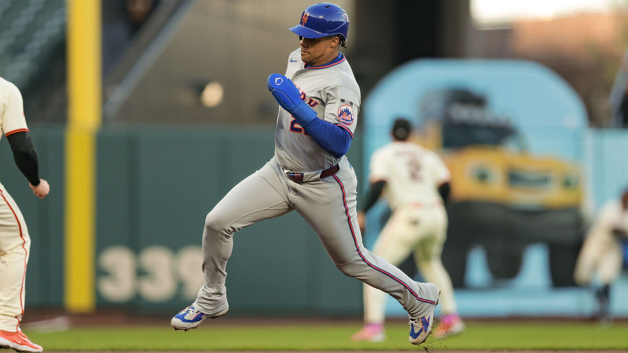 SAN FRANCISCO, CA - APRIL 02: New York Mets right fielder Juan Soto (22) rounds third base during a MLB game between the New York Mets and the San Francisco Giants on April 02, 2026, at Oracle Park in San Francisco, CA.