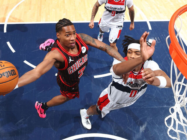 WASHINGTON, DC - APRIL 7: Rob Dillingham #7 of the Chicago Bulls drives to the basket during the game against the Washington Wizards on April 7, 2026 at Capital One Arena in Washington, DC. Mandatory Copyright Notice: Copyright 2026 NBAE