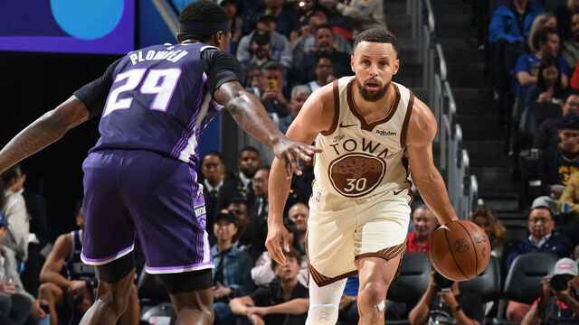 SAN FRANCISCO, CA - APRIL 7: Stephen Curry #30 of the Golden State Warriors dribbles the ball during the game against the Sacramento Kings on April 7, 2026 at Chase Center in San Francisco, California. NOTE TO USER: User expressly acknowledges and agrees that, by downloading and or using this photograph, user is consenting to the terms and conditions of Getty Images License Agreement. Mandatory Copyright Notice: Copyright 2026 NBAE