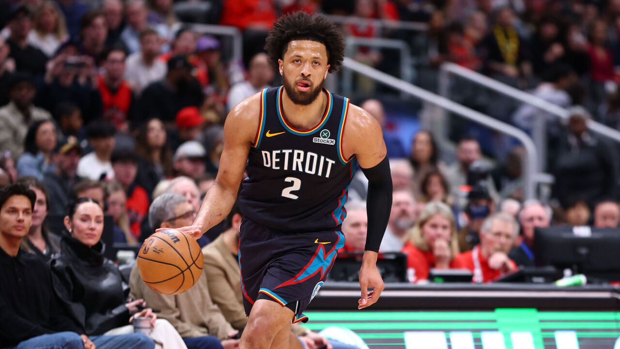 TORONTO, CANADA - MARCH 15: =dp1= dribbles the ball during the game against the Toronto Raptors on March 15, 2026 at the Scotiabank Arena in Toronto, Ontario, Canada. Mandatory Copyright Notice: Copyright 2026 NBAE