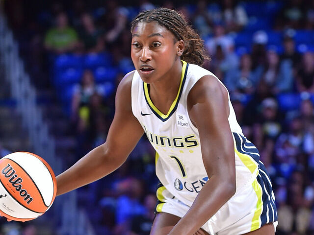 ARLINGTON, TX - SEPTEMBER 11: Diamond Miller #1 of the Dallas Wings dribbles the ball during the game against the Phoenix Mercury on September 11, 2025 at the College Park Center in Arlington, TX. Mandatory Copyright Notice: Copyright 2025 NBAE