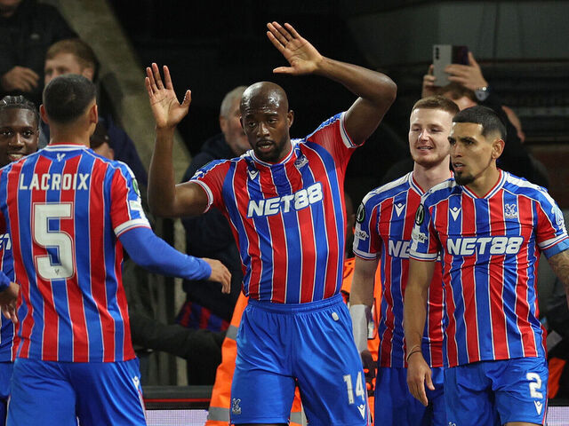 LONDON, ENGLAND - APRIL 09: Jean-Philippe Mateta of Crystal Palace celebrates with his team mates after scoring the first goal from the penalty spot during the UEFA Conference League 2025/26 Quarter-Final Leg One match between Crystal Palace FC and ACF Fiorentina at Selhurst Park on April 09, 2026 in London, England.