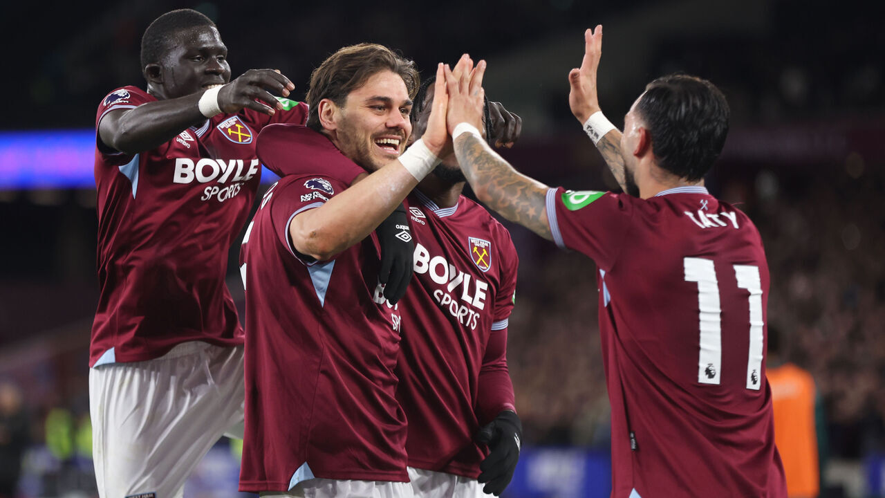 LONDON, ENGLAND - APRIL 10: West Ham United's Konstantinos Mavropanos celebrates scoring his side's fourth goal with Taty Castellanos during the Premier League match between West Ham United and Wolverhampton Wanderers at London Stadium on April 10, 2026 in London, United Kingdom.