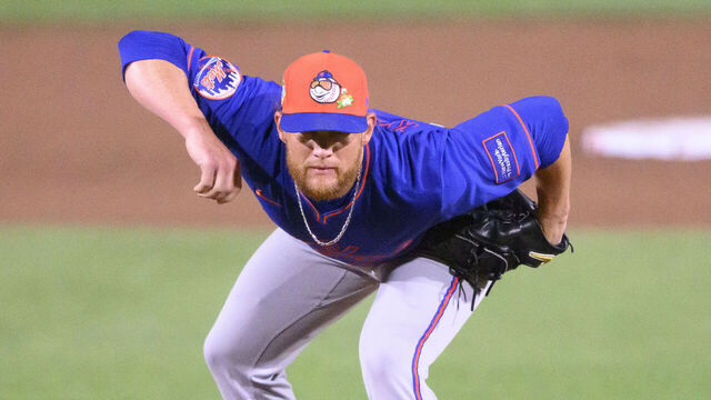 JUPITER, FL - MARCH 06: New York Mets pitcher Craig Kimbrel (46) prepares to throw the ball from the mound during a MLB spring training game against the Miami Marlins at Roger Dean Chevrolet Stadium on March 6, 2026 in Jupiter, Florida.