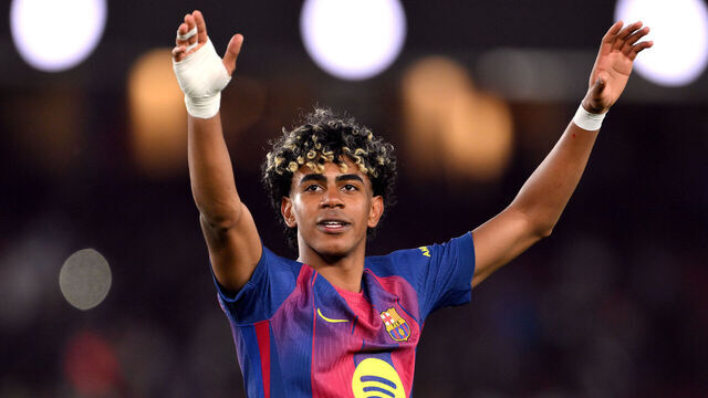 BARCELONA, SPAIN - APRIL 11: Lamine Yamal of FC Barcelona celebrates victory after the LaLiga EA Sports match between FC Barcelona and RCD Espanyol de Barcelona at Spotify Camp Nou on April 11, 2026 in Barcelona, Spain.