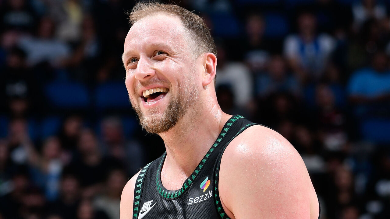 ORLANDO, FL - APRIL 8: Joe Ingles #7 of the Minnesota Timberwolves looks on during the game against the Orlando Magic on April 8, 2026 at Kia Center in Orlando, Florida. Mandatory Copyright Notice: Copyright 2026 NBAE