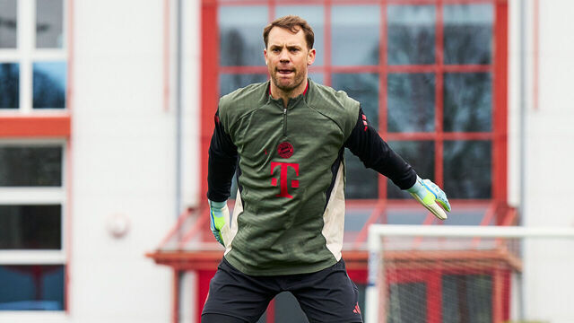 MUNICH, GERMANY - APRIL 14: Manuel Neuer of FC Bayern Muenchen during a training session prior their UEFA Champions League 2025/26 quarter-final second leg match at Football Arena Munich on April 14, 2026 in Munich, Germany.