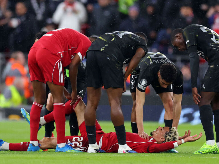 Slot: Ekitike's injury 'looks really bad' Slot: Ekitike's injury 'looks really bad'