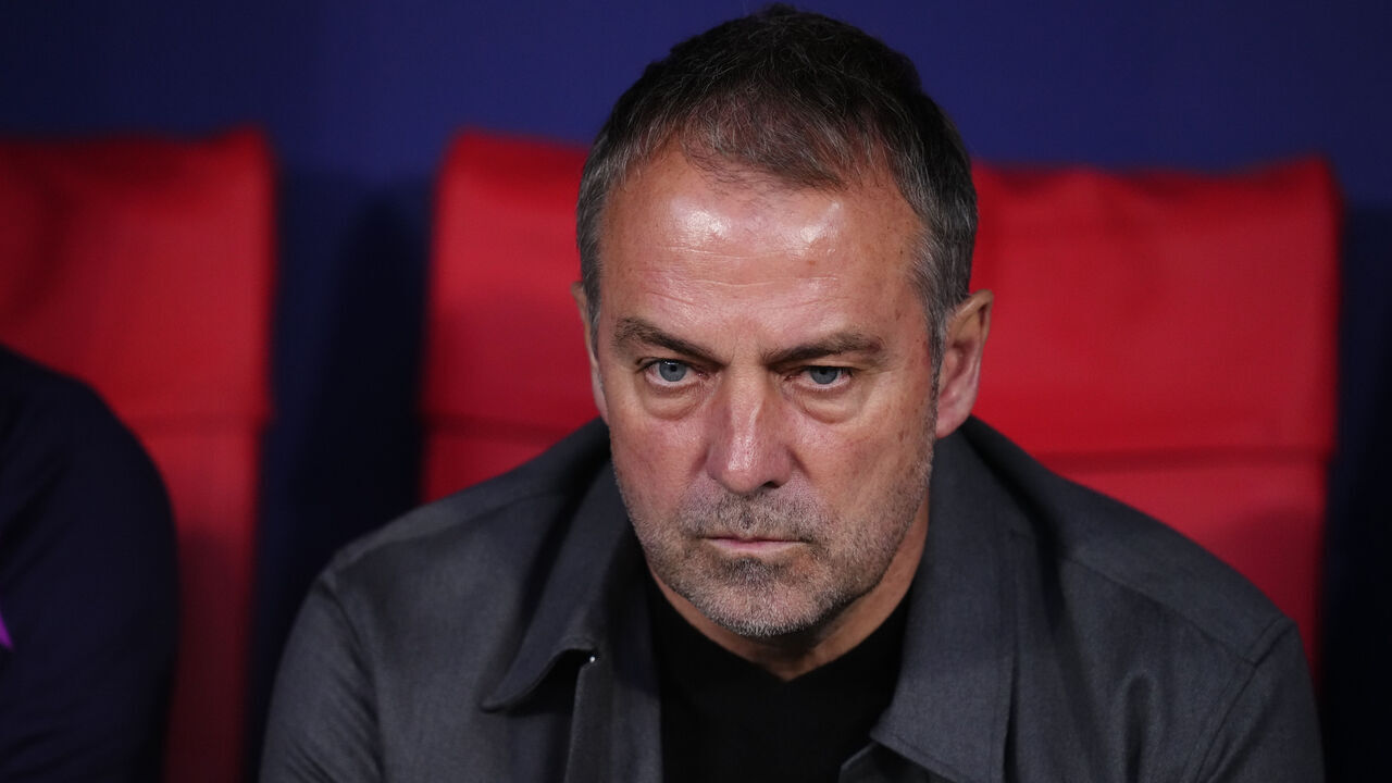 MADRID, SPAIN - APRIL 14: Hansi Flick head coach of Barcelona sitting on the bench during the UEFA Champions League 2025/26 Quarter-Final Second Leg match between Club Atletico de Madrid and FC Barcelona at Estadio Riyadh Air Metropolitano on April 14, 2026 in Madrid, Spain.