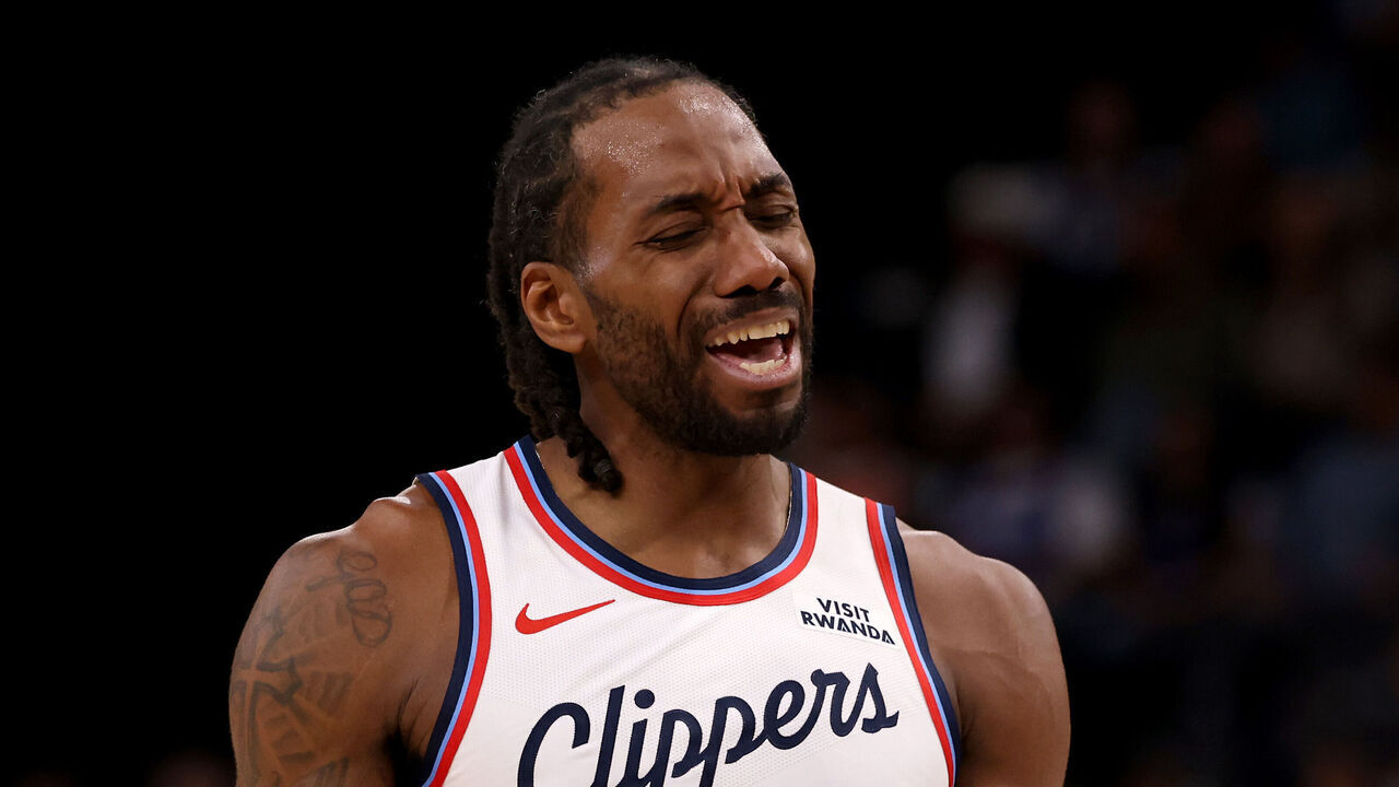 INGLEWOOD, CALIFORNIA - APRIL 07: Kawhi Leonard #2 of the Los Angeles Clippers reacts to a play during the first quarter of an NBA game against the Dallas Mavericks at Intuit Dome on April 07, 2026 in Inglewood, California.
