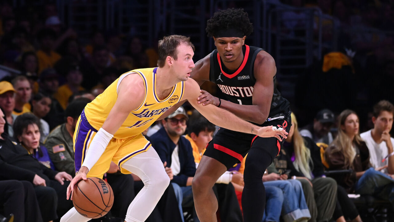 LOS ANGELES, CA - APRIL 18: Luke Kennard #10 of the Los Angeles Lakers drives to the basket during the game against the Houston Rockets during Round One Game One of the 2026 NBA Playoffs on April 18, 2026 at Crypto.Com Arena in Los Angeles, California. NOTE TO USER: User expressly acknowledges and agrees that, by downloading and/or using this Photograph, user is consenting to the terms and conditions of the Getty Images License Agreement. Mandatory Copyright Notice: Copyright 2026 NBAE