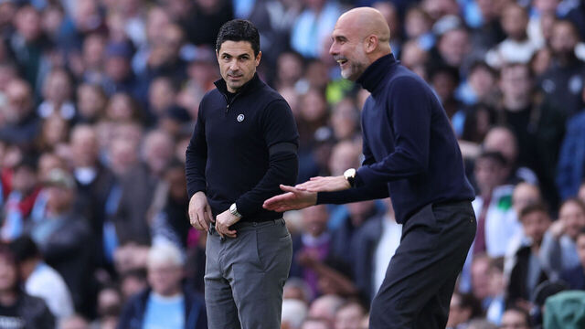 MANCHESTER, ENGLAND - APRIL 19: Pep Guardiola, Manager of Manchester City reacts as Mikel Arteta, Manager of Arsenal looks on during the Premier League match between Manchester City and Arsenal at Etihad Stadium on April 19, 2026 in Manchester, England.