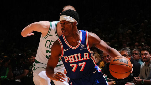 BOSTON, MA - APRIL 19: VJ Edgecombe #77 of the Philadelphia 76ers drives to the basket during the game against the Boston Celtics during Round One Game One of the 2026 NBA Playoffs on April 19, 2026 at TD Garden in Boston, Massachusetts. NOTE TO USER: User expressly acknowledges and agrees that, by downloading and/or using this Photograph, user is consenting to the terms and conditions of the Getty Images License Agreement. Mandatory Copyright Notice: Copyright 2026 NBAE