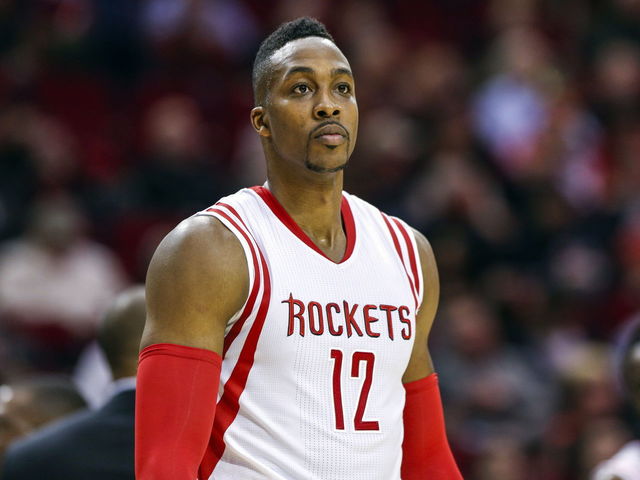 Rockets' Howard leaves win against Suns with ankle sprain