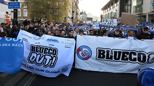 Chelsea fans joined by the fans of French club Strasbourg hold a protest against BlueCo group, led by American businessman Todd Boehly outside the ground before the English Premier League football match between Chelsea and Manchester United at Stamford Bridge in London on April 18, 2026.