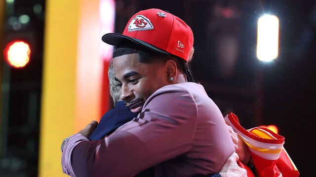 PITTSBURGH, PENNSYLVANIA - APRIL 23: Mansoor Delane (R) of LSU hugs NFL Commissioner Roger Goodell (L) after being selected sixth overall pick by the Kansas City Chiefs during Round One of the 2026 NFL Draft at Acrisure Stadium on April 23, 2026 in Pittsburgh, Pennsylvania.