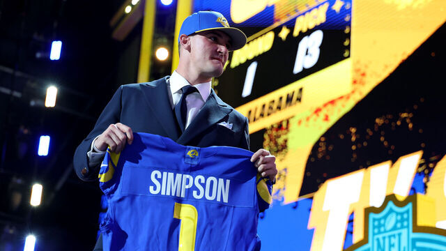 PITTSBURGH, PENNSYLVANIA - APRIL 23: Ty Simpson of Alabama celebrates after being selected thirteenth overall pick by the Los Angeles Rams during Round One of the 2026 NFL Draft at Acrisure Stadium on April 23, 2026 in Pittsburgh, Pennsylvania.