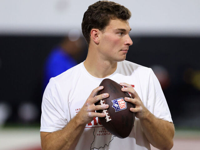 BLOOMINGTON, INDIANA - APRIL 01: Fernando Mendoza #15 of the Indiana Hoosiers throws the ball during the 2026 Indiana Pro Day at John Mellencamp Pavilion on April 01, 2026 in Bloomington, Indiana.