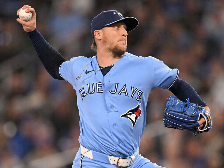 Blue Jays removing Hoffman from closer role