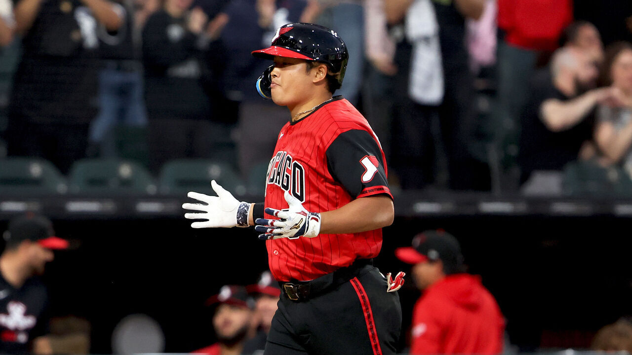 CHICAGO, ILLINOIS - APRIL 24: Munetaka Murakami #5 of the Chicago White Sox rounds the bases after hitting a solo home run off Miles Mikolas #36 of the Washington Nationals (not pictured) during the fourth inning at Rate Field on April 24, 2026 in Chicago, Illinois.