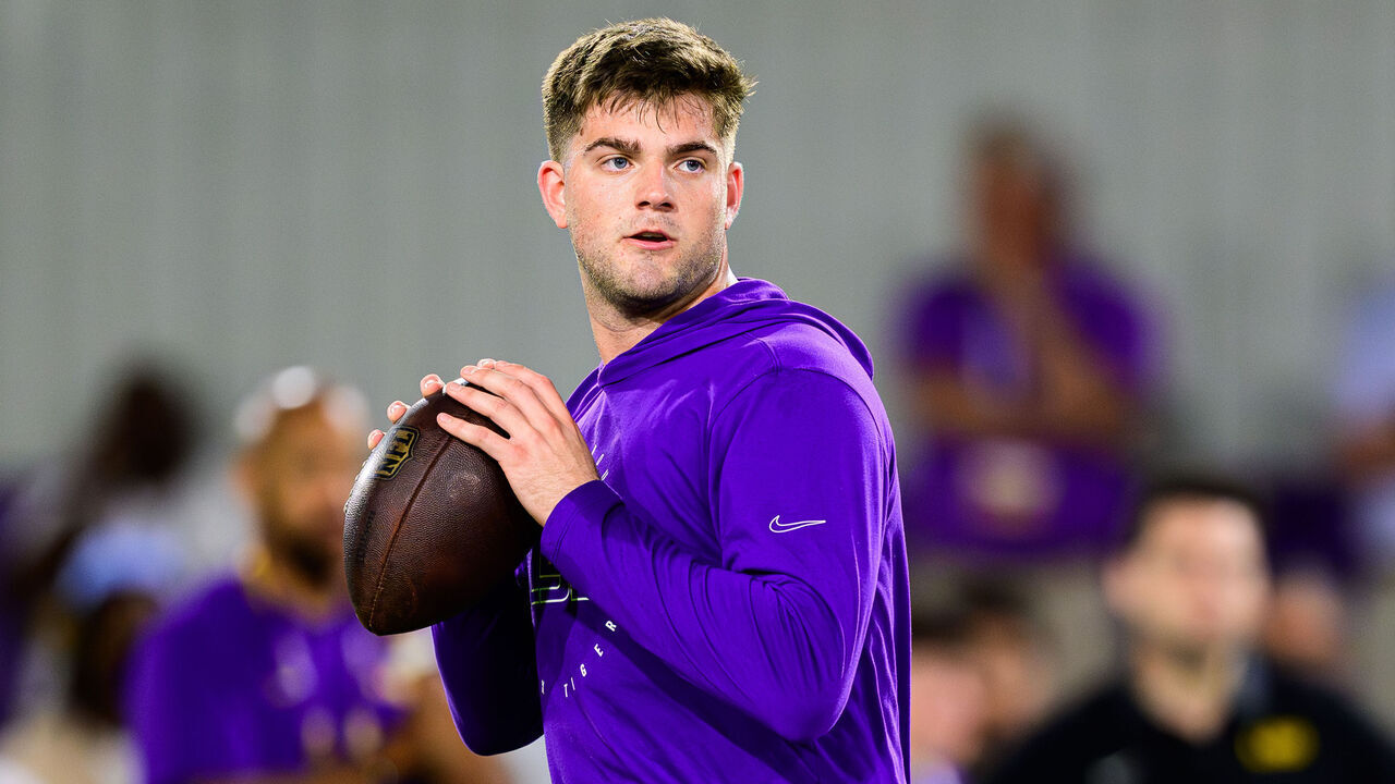 BATON ROUGE, LOUISIANA - MARCH 23: Quarterback Garrett Nussmeier #18 of the LSU Tigers participates in quarterback drills at LSU's Pro Day on March 23, 2026 in Baton Rouge, Louisiana.