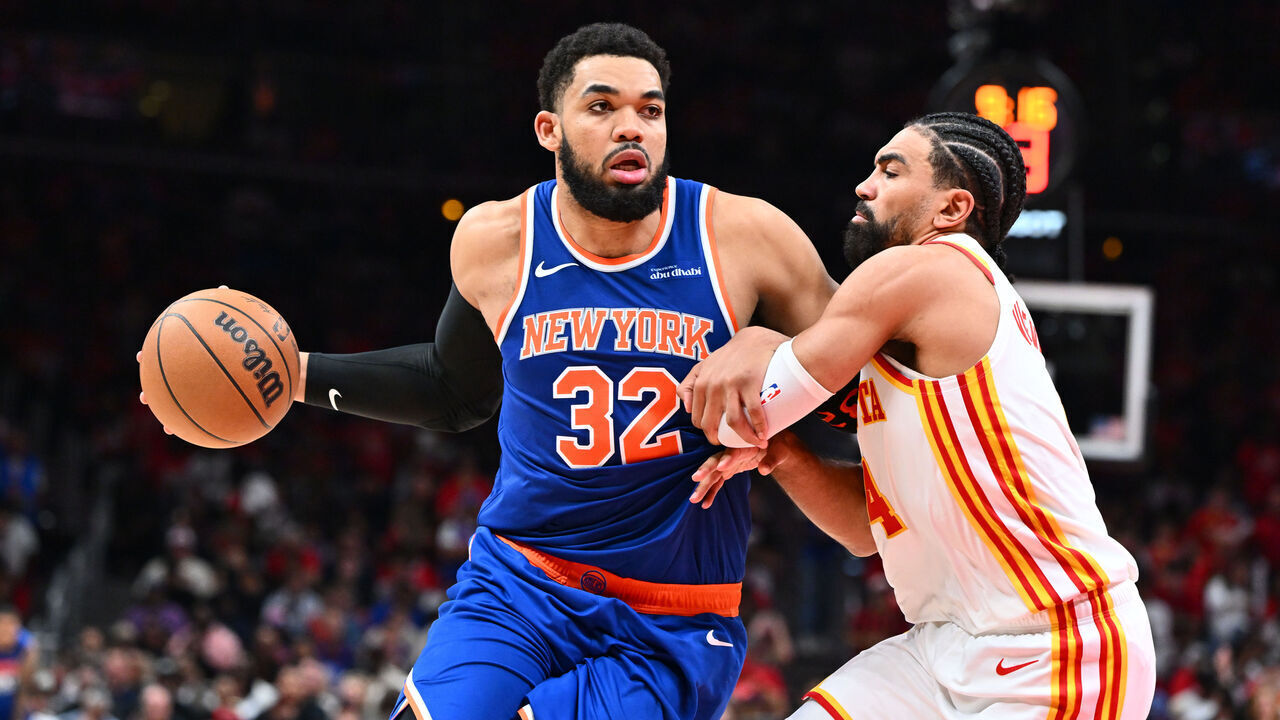 ATLANTA, GA - APRIL 23: Karl-Anthony Towns #32 of the New York Knicks handles the ball during the game against the Atlanta Hawks during Round One Game Three of the 2026 NBA Playoffs on April 23, 2026 at State Farm Arena in Atlanta, Georgia. NOTE TO USER: User expressly acknowledges and agrees that, by downloading and/or using this Photograph, user is consenting to the terms and conditions of the Getty Images License Agreement. Mandatory Copyright Notice: Copyright 2026 NBAE