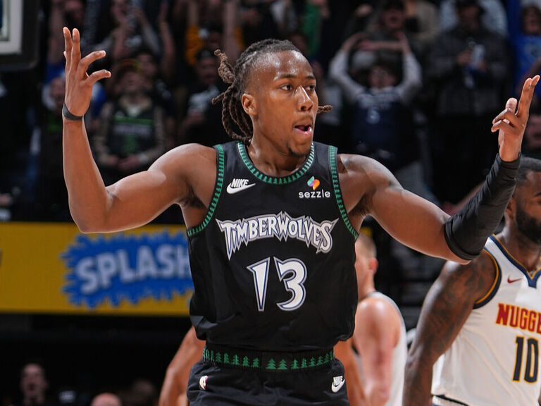Ayo Dosunmu Scores 43: Timberwolves Lead Nuggets 3-1