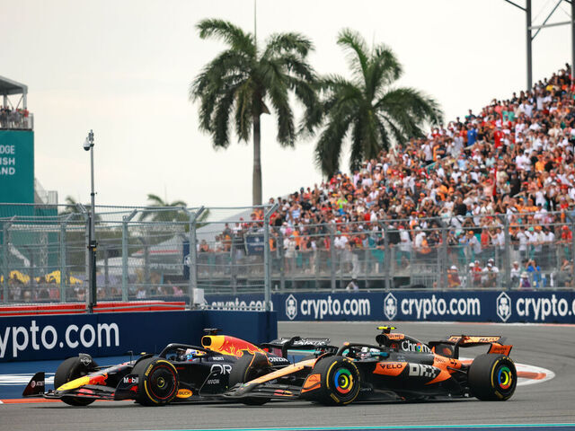 MIAMI, FLORIDA - MAY 04: Max Verstappen of the Netherlands driving the (1) Oracle Red Bull Racing RB21 and Lando Norris of Great Britain driving the (4) McLaren MCL39 Mercedes battle for track position on track during the F1 Grand Prix of Miami at Miami International Autodrome on May 04, 2025 in Miami, Florida.
