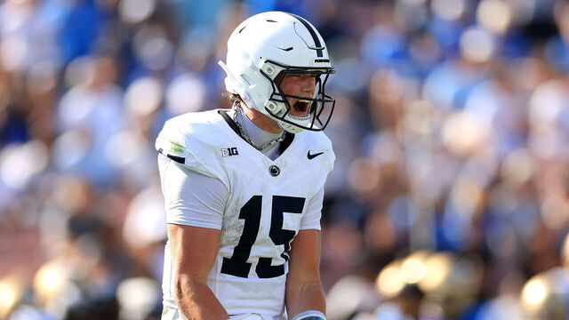 PASADENA, CALIFORNIA - OCTOBER 04: Drew Allar #15 of the Penn State Nittany Lions reacts against the UCLA Bruins at Rose Bowl Stadium on October 04, 2025 in Pasadena, California.
